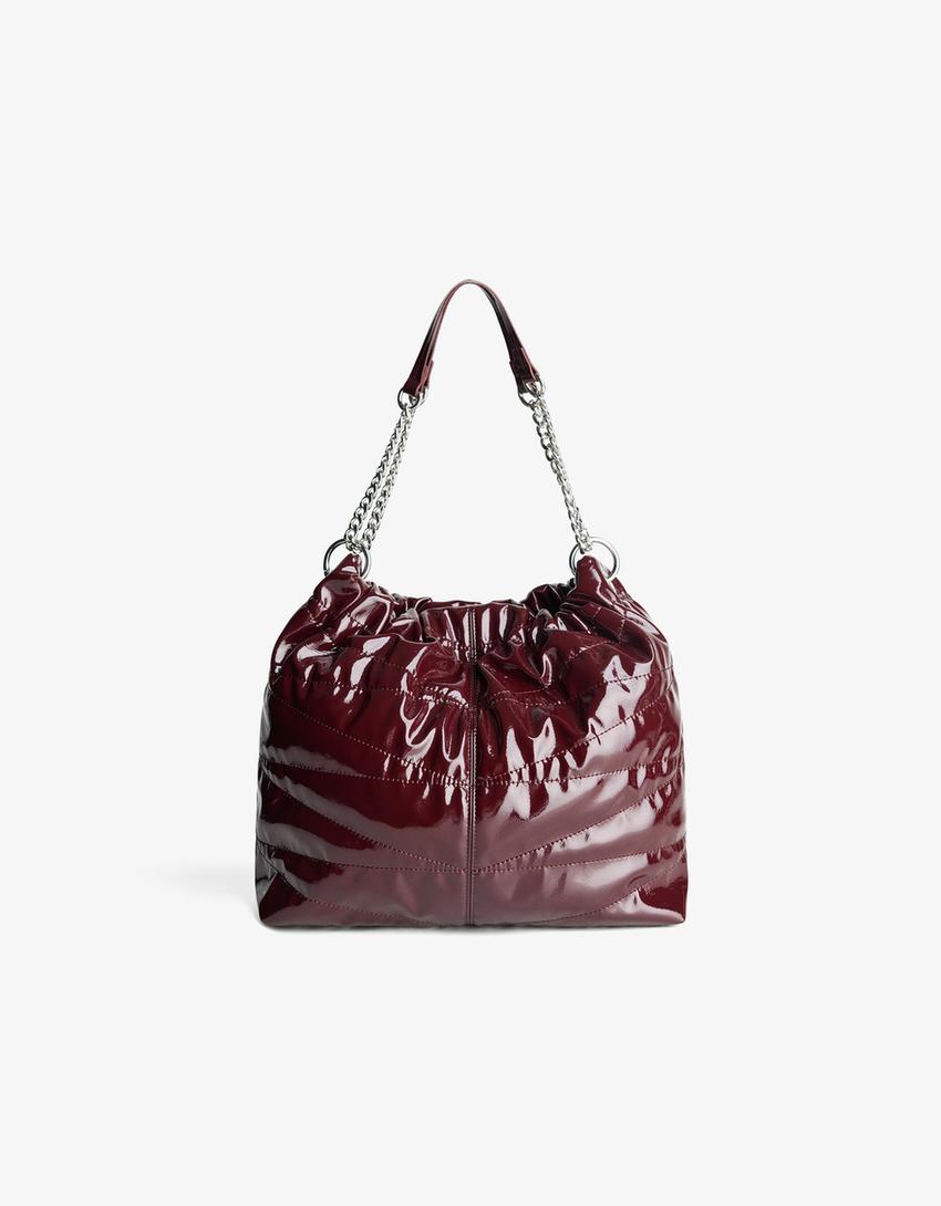 Gesteppte Beuteltasche in Lacklederoptik-Bordeaux