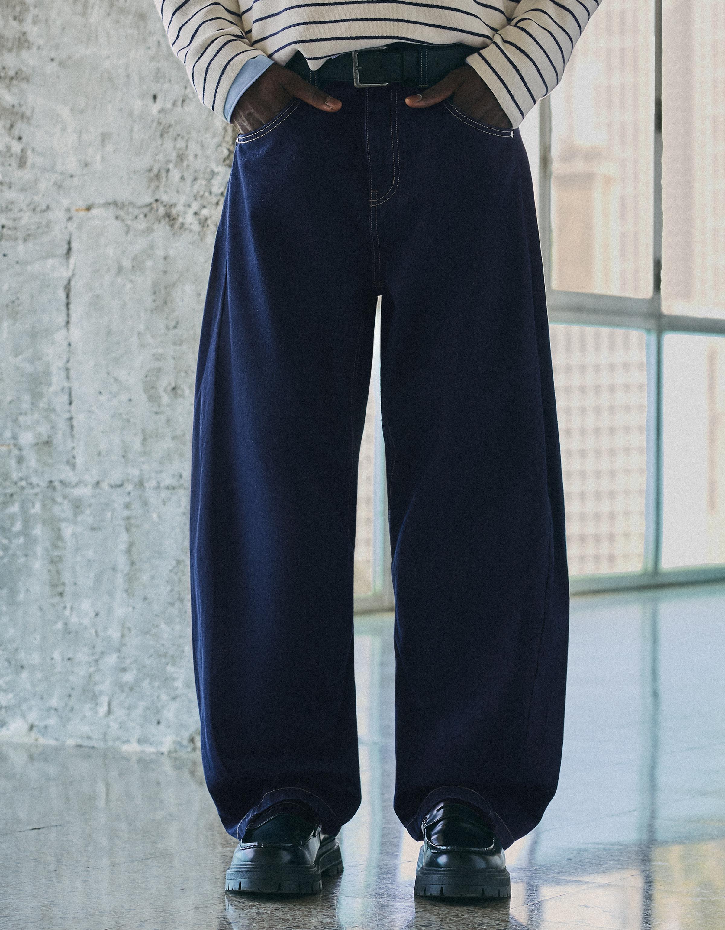 Twisted fit jeans — Navy