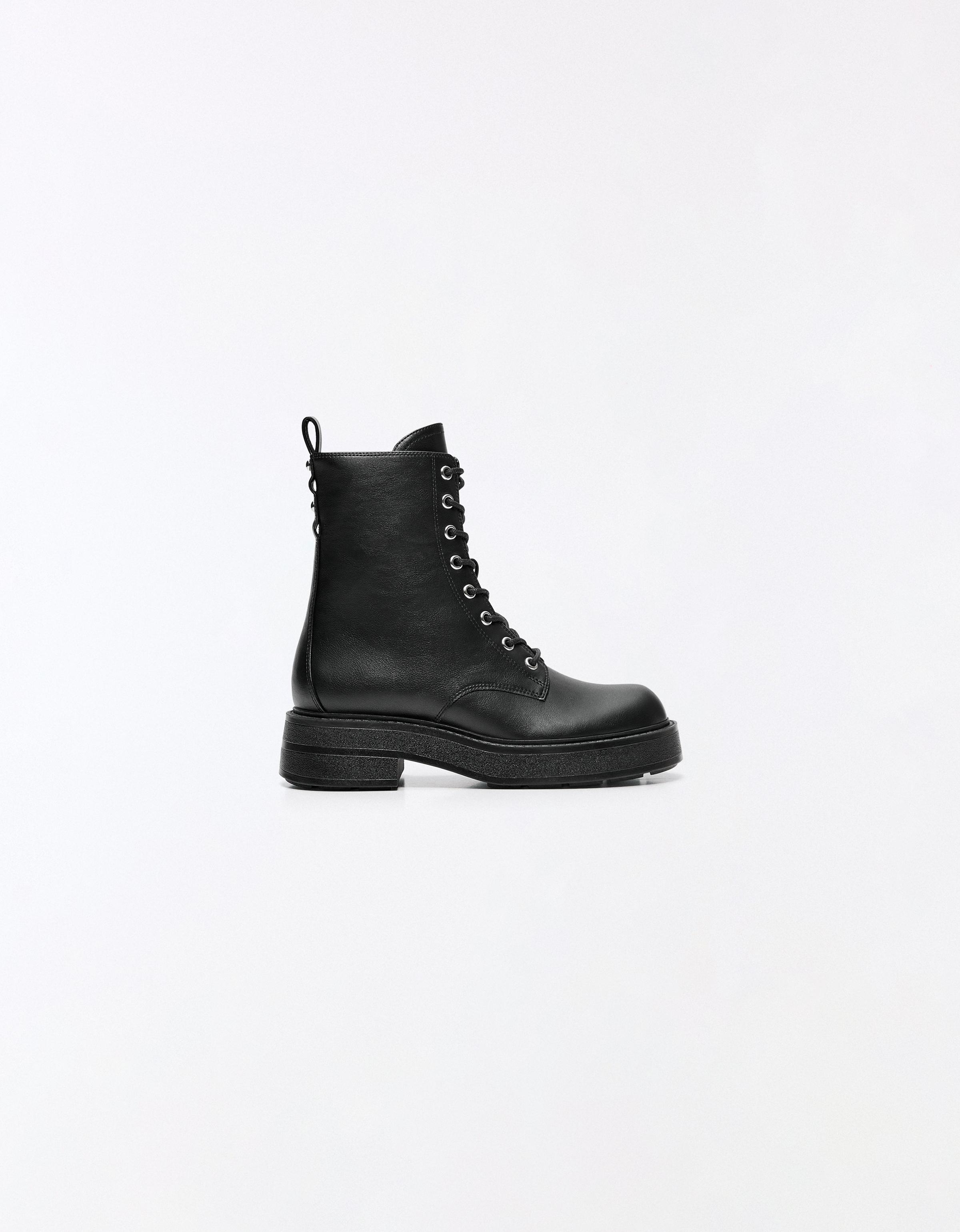 Lace-up ankle boots