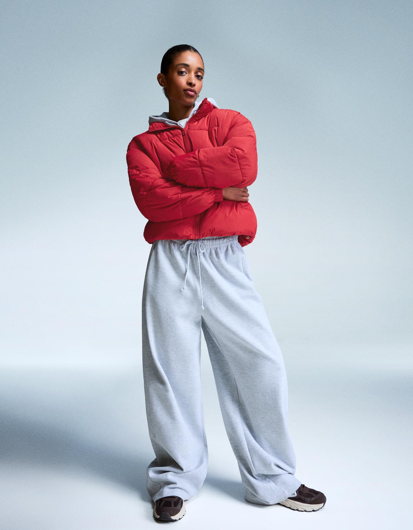 Bershka pikowana kurtka czerwony