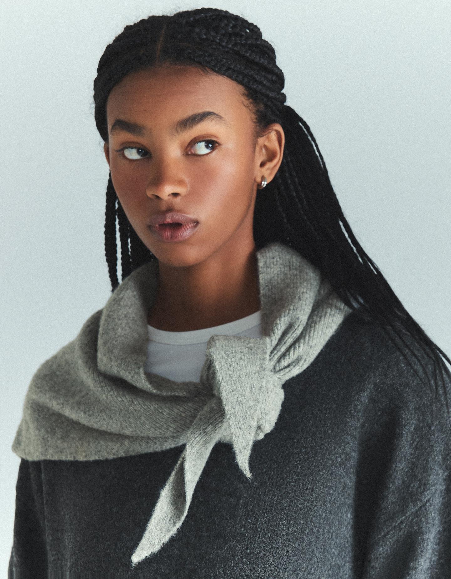 Bershka apaszka z dzianiny szary