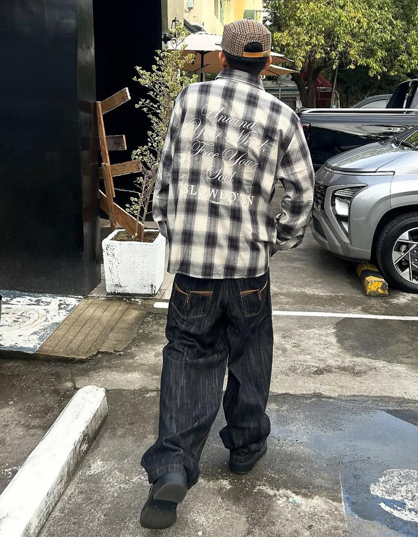 Chemise à manches longues à carreaux brodée-Gris