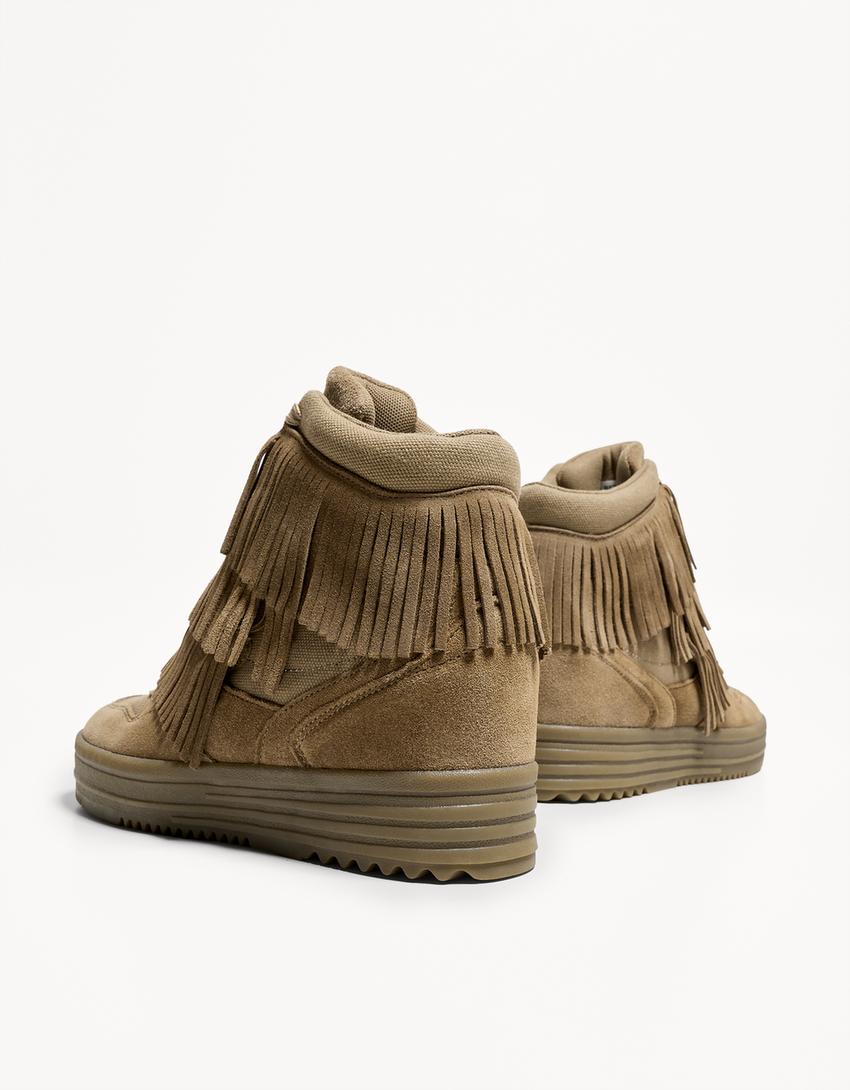 Höga sneakers med kilklack och fransar-SAND-1