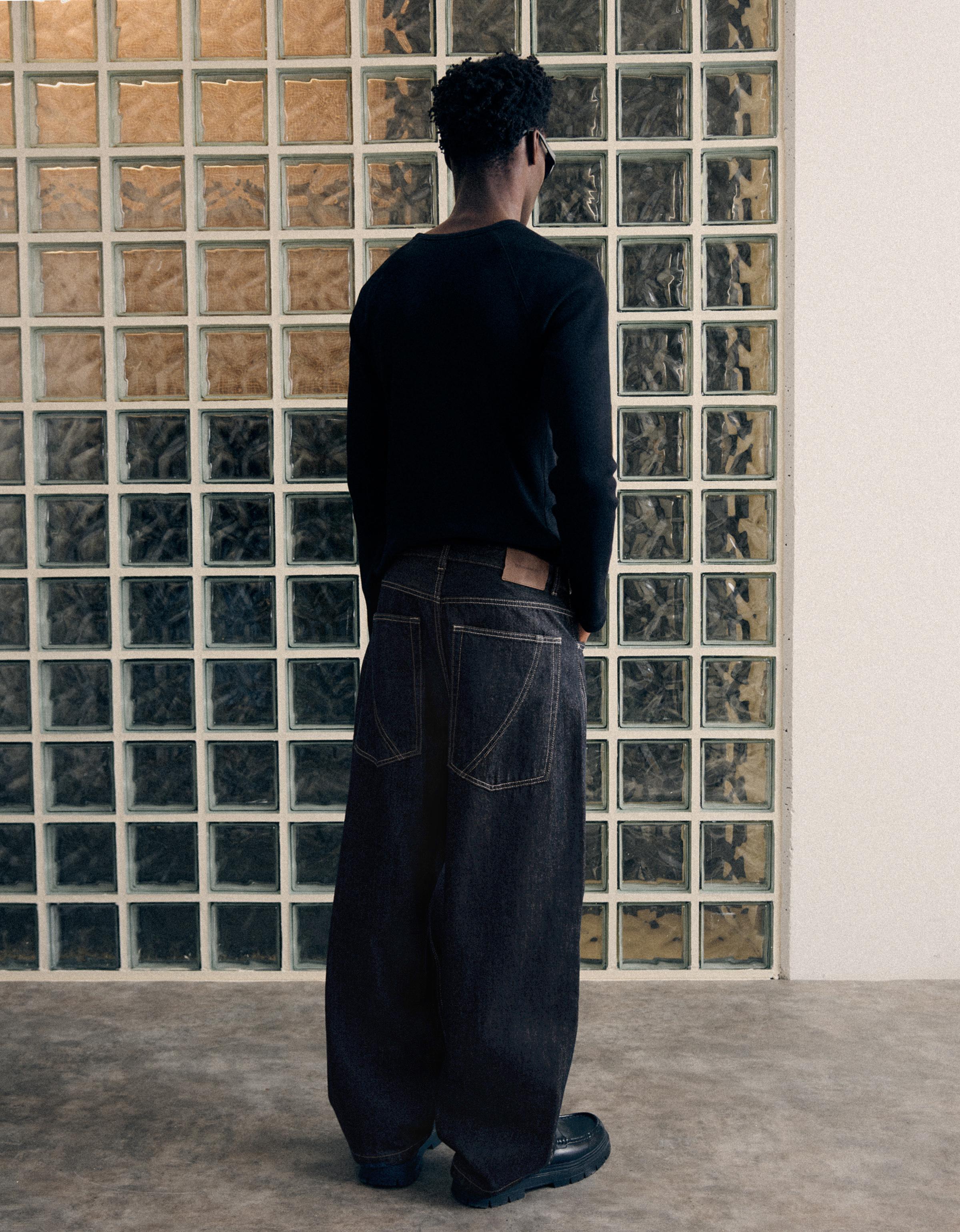 Balloon jeans with seam detail — Navy