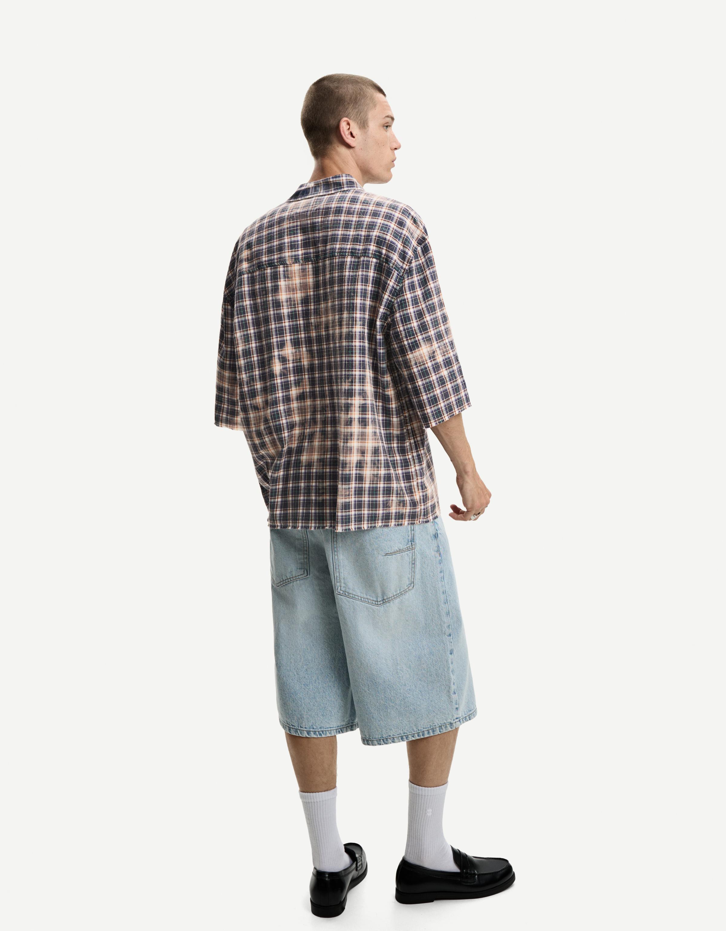 Oversize check short sleeve shirt - Men | Bershka