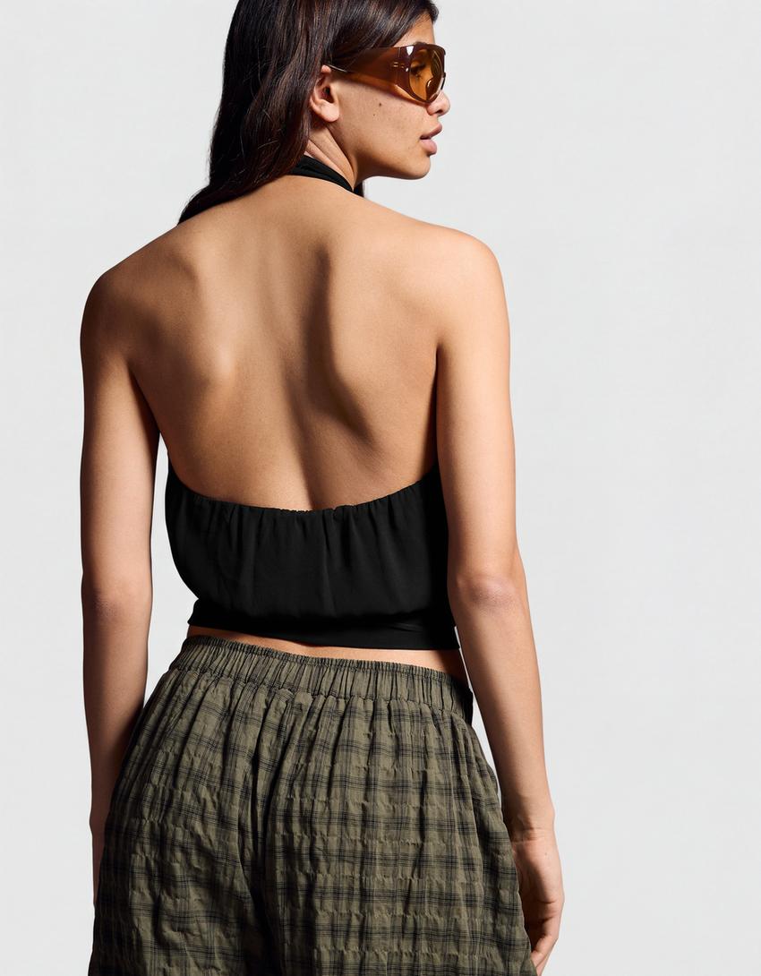 Top halter cruzado-Preto