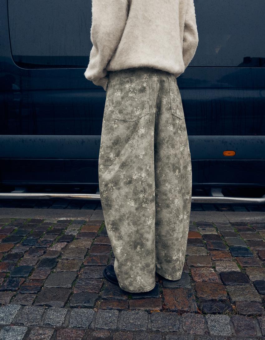 Printed barrel-leg trousers-Multicolored