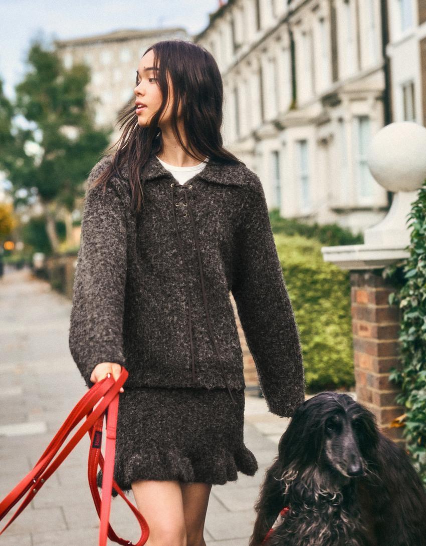 Conjunto camisola e minissaia com laço-Conjunto camisola e minissaia com laço