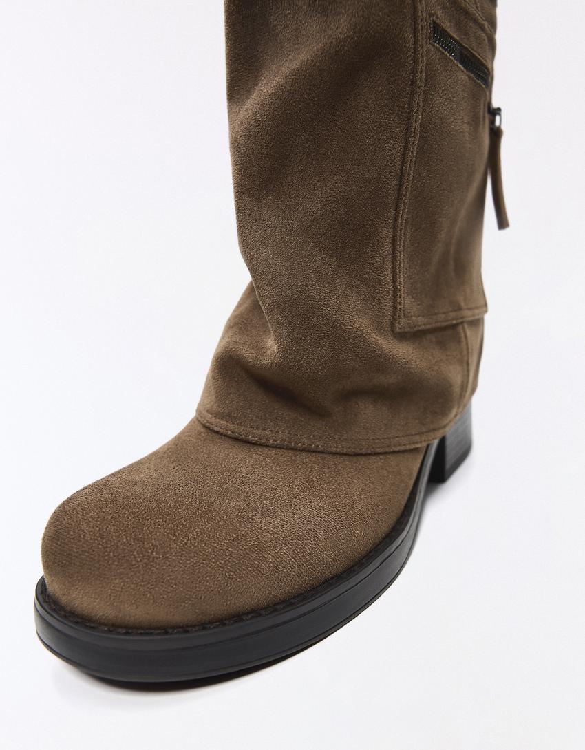 Flat boot with pant pockets-Brown