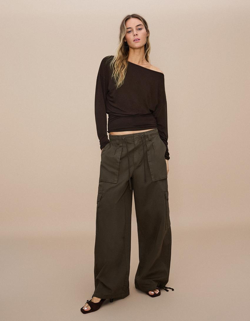 Asymmetric neck long-sleeved T-shirt-Brown