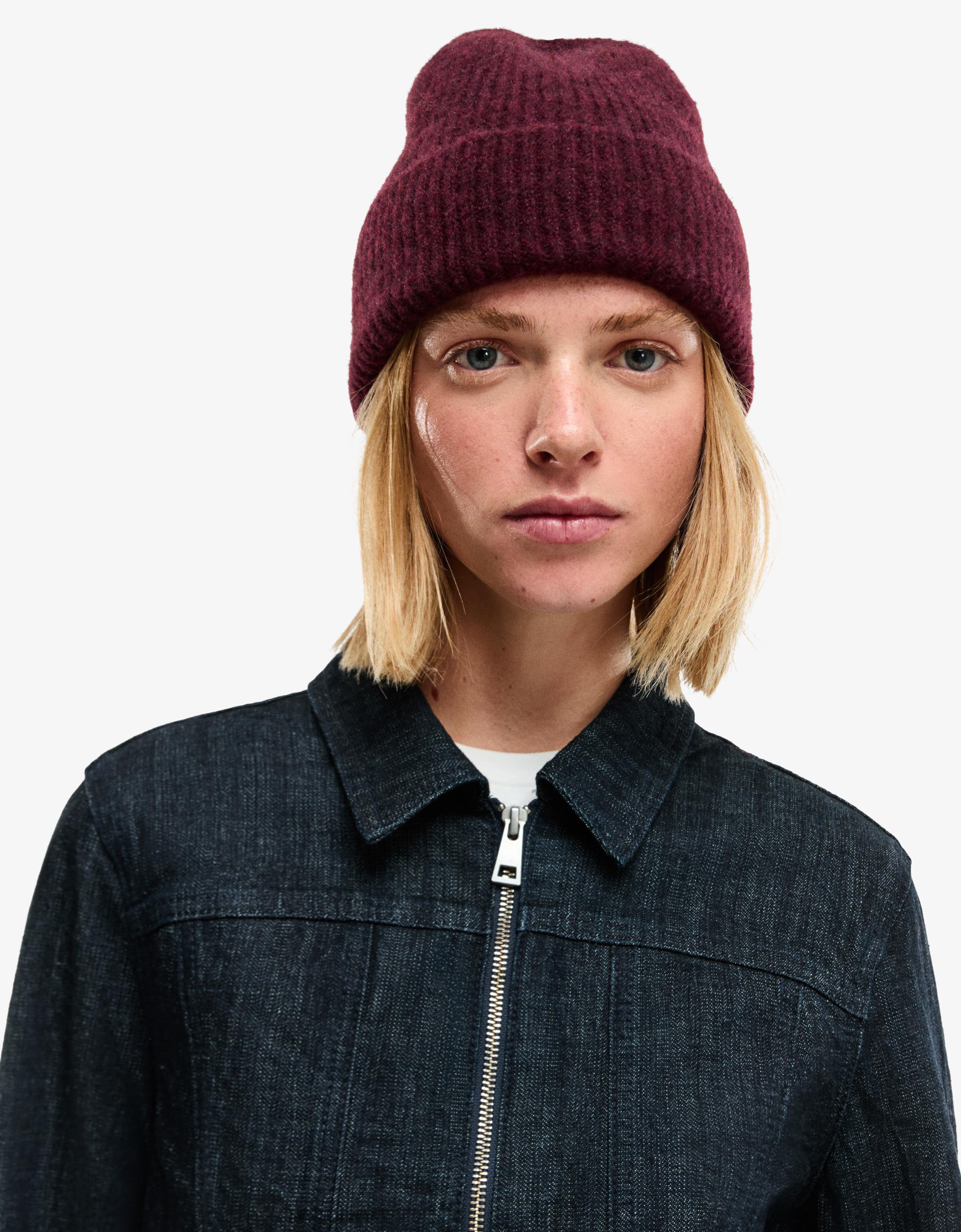 Turn-up knit beanie — Maroon