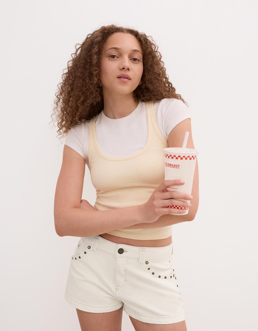 Shorts voluminosi con borchie-Bianco Roto-2