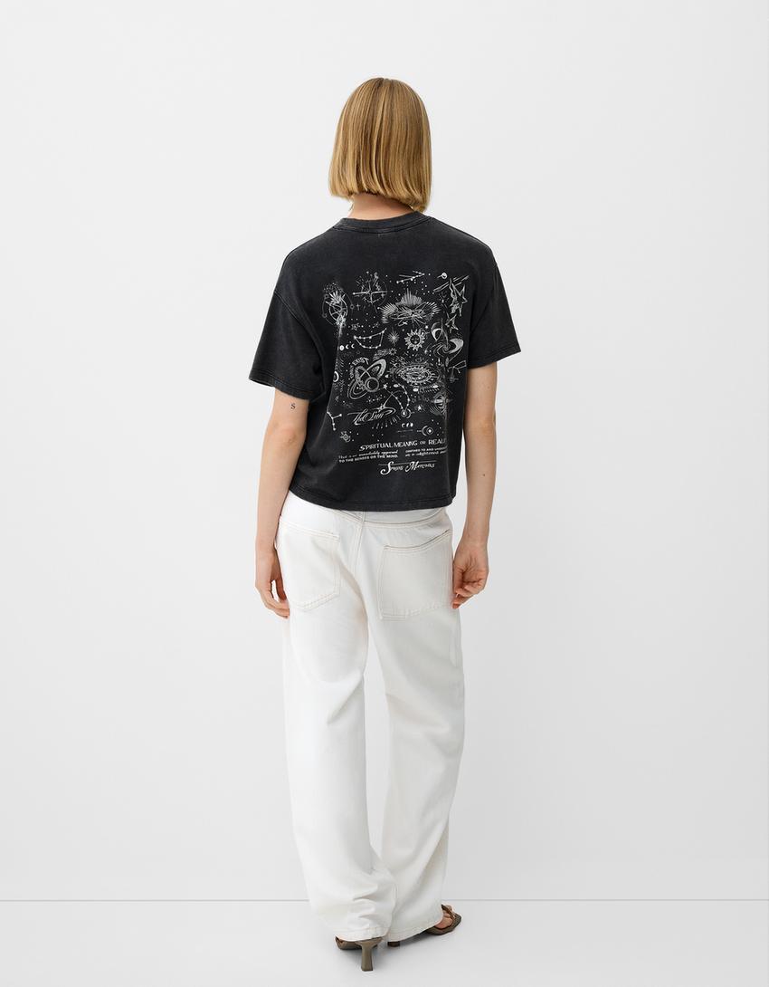 تيشرت بطبعة بتأثير باهت وأكمام قصيرة-رمادي داكن-1