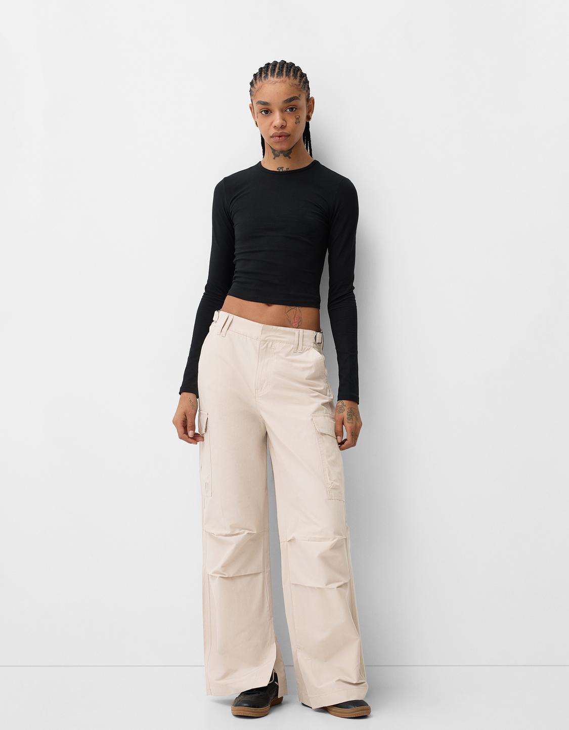 Wide-leg adjustable cargo trousers