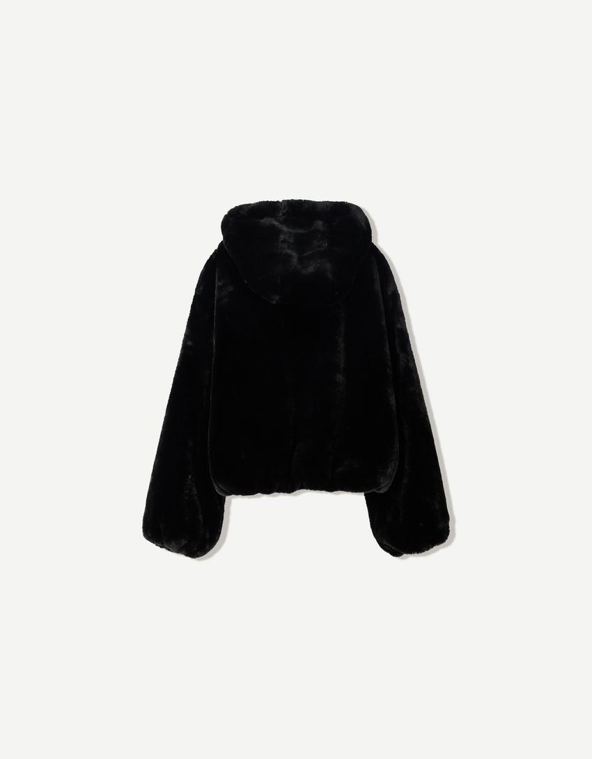 Cazadora capucha efecto pelo-Negro