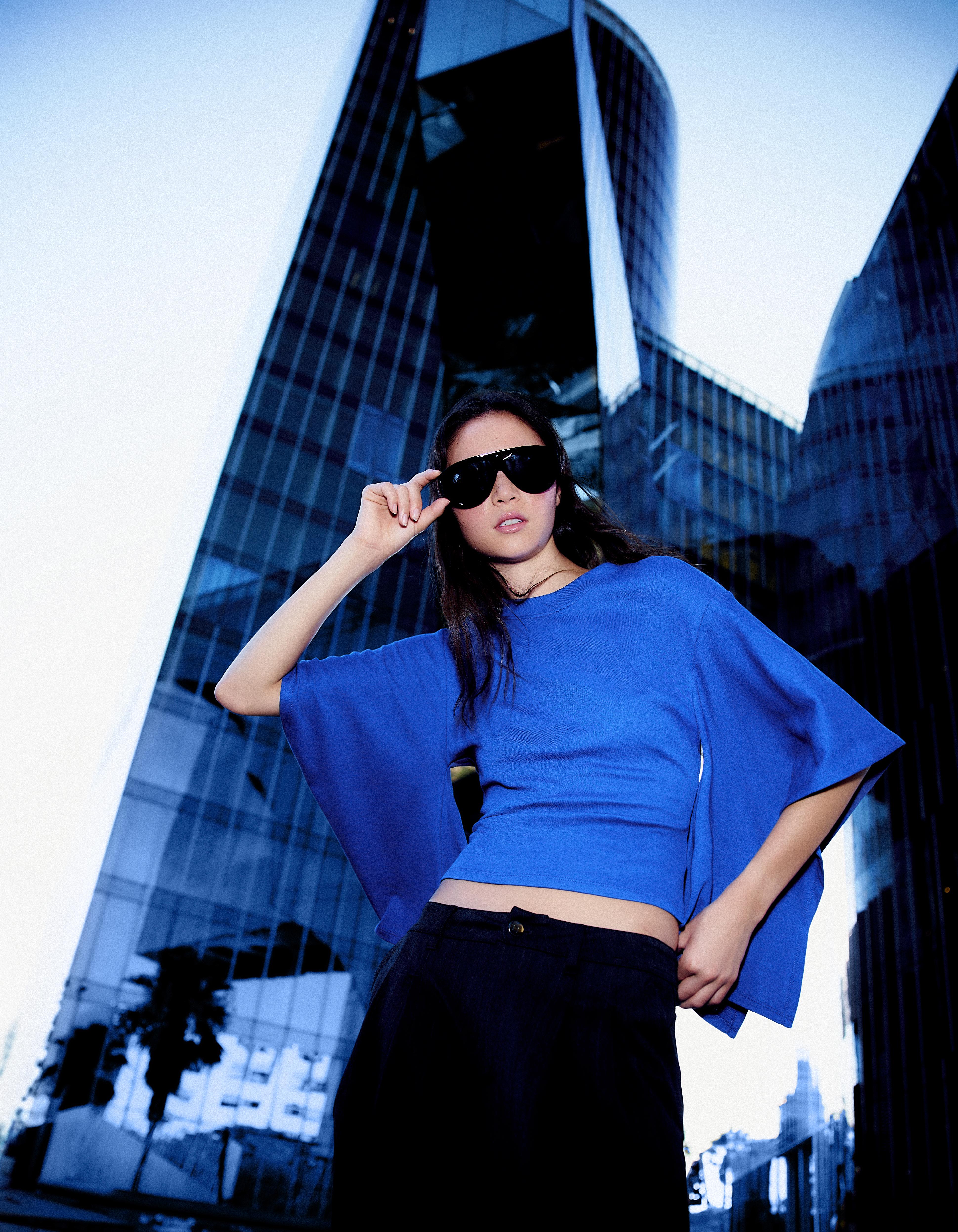 Short sleeve cape T-shirt — Blue