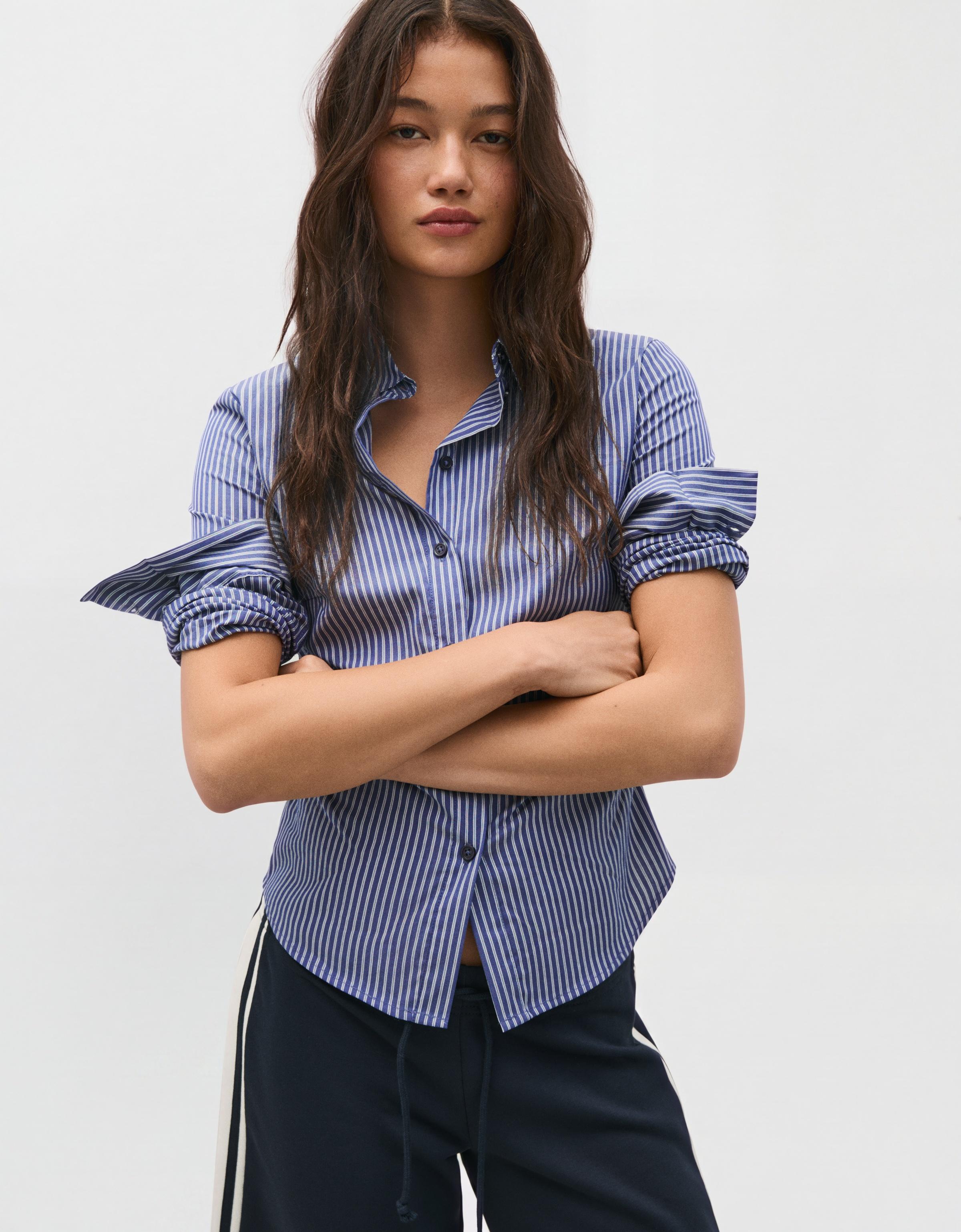 Fitted long-sleeved shirt — Blue
