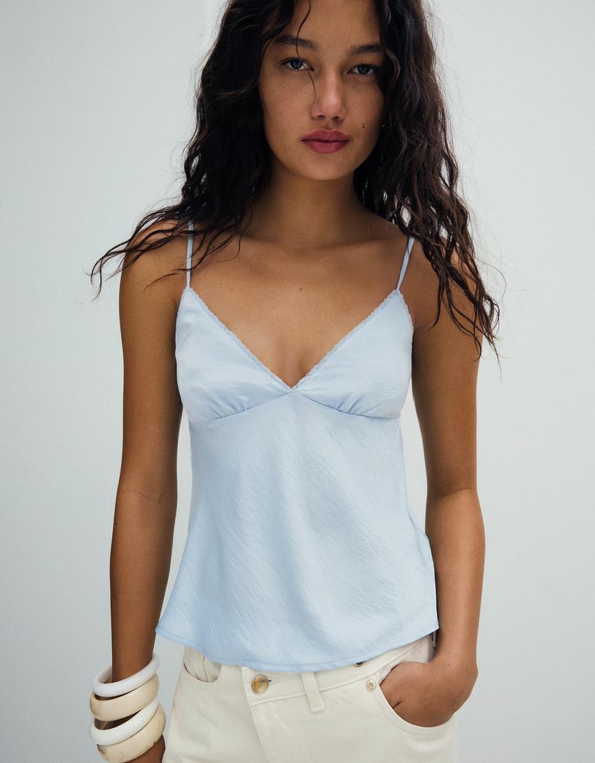 Satintop med blondekant-Lyseblå