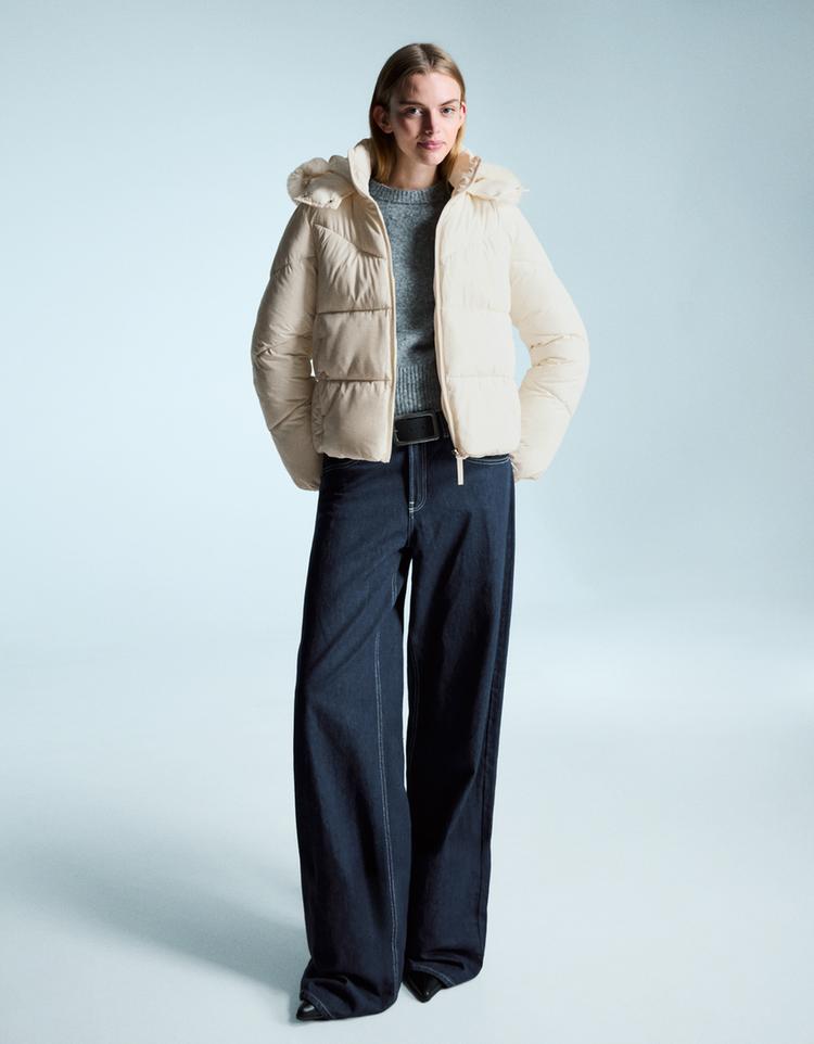 Blusão acolchoado impermeável capuz pelo