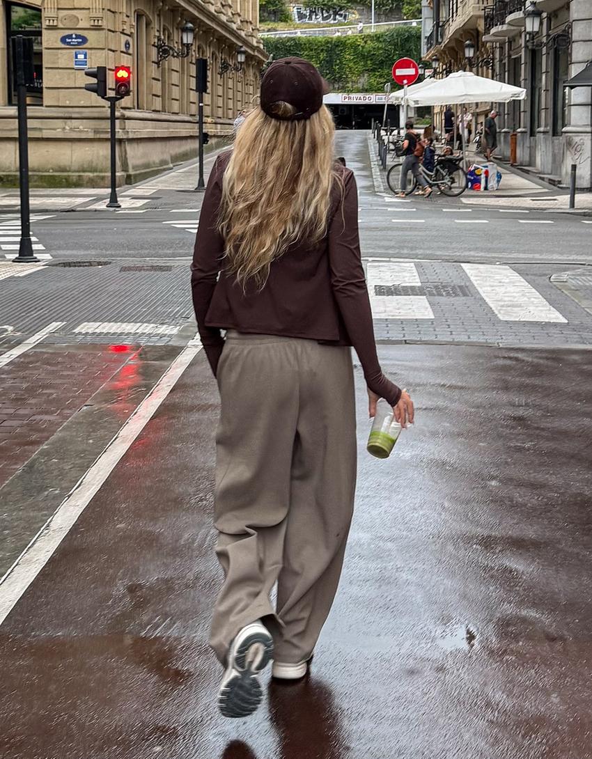 Embroidered cap-Brown