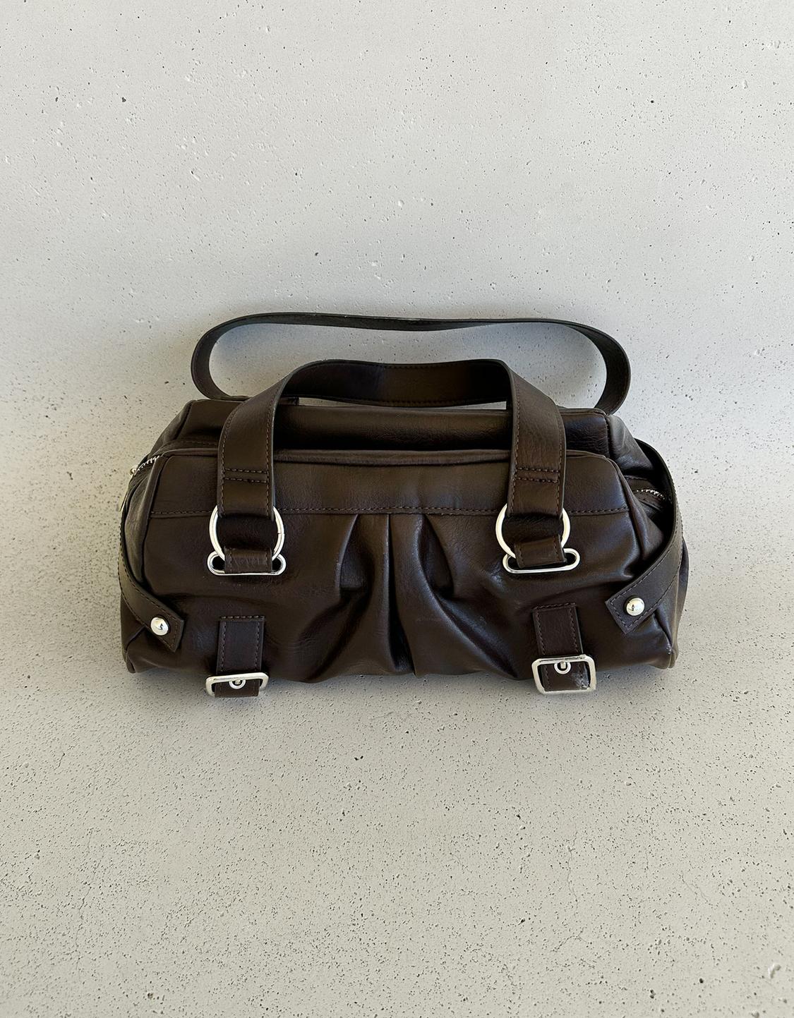 Bowling bag with buckles