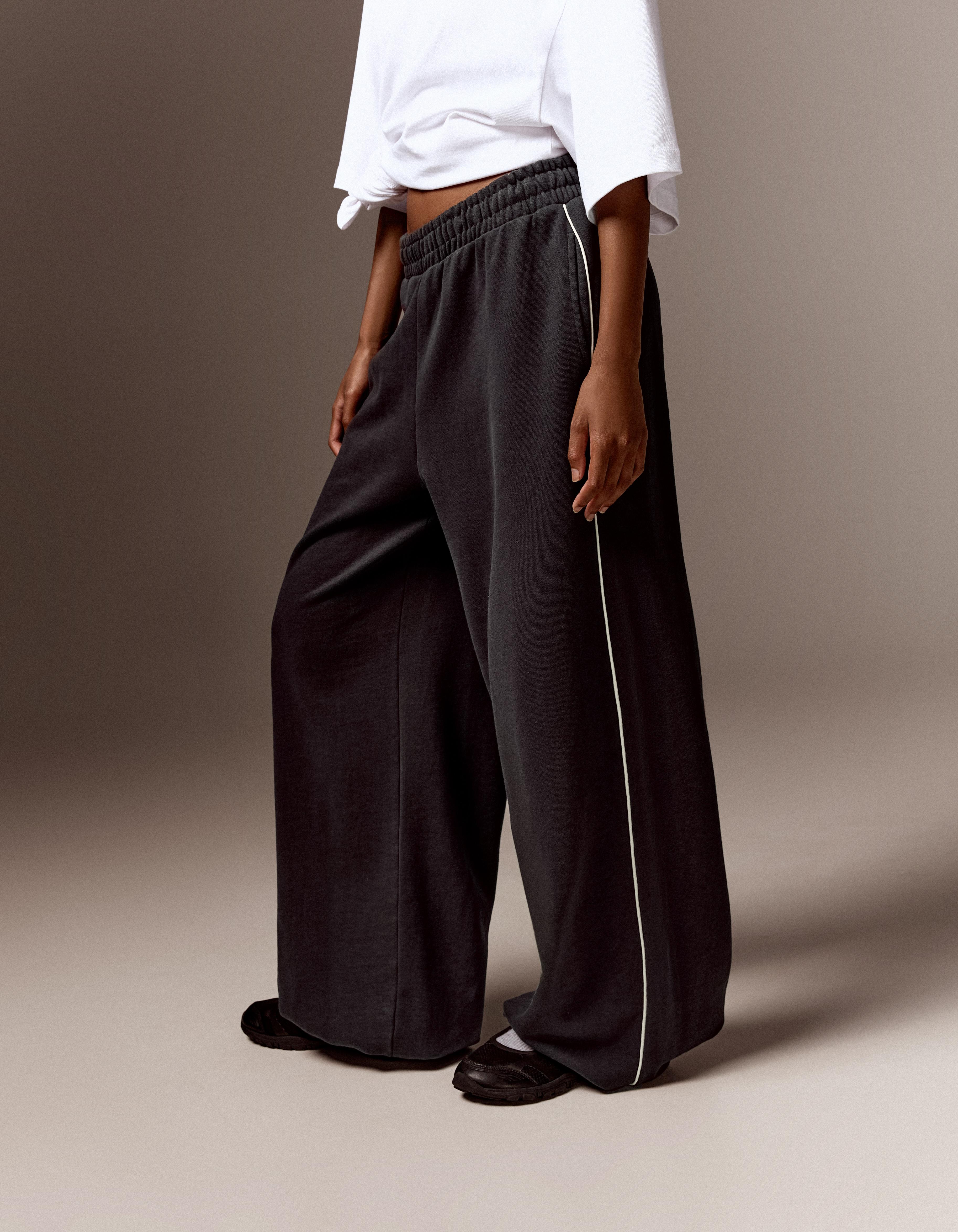 Dancer plush joggers — Grey