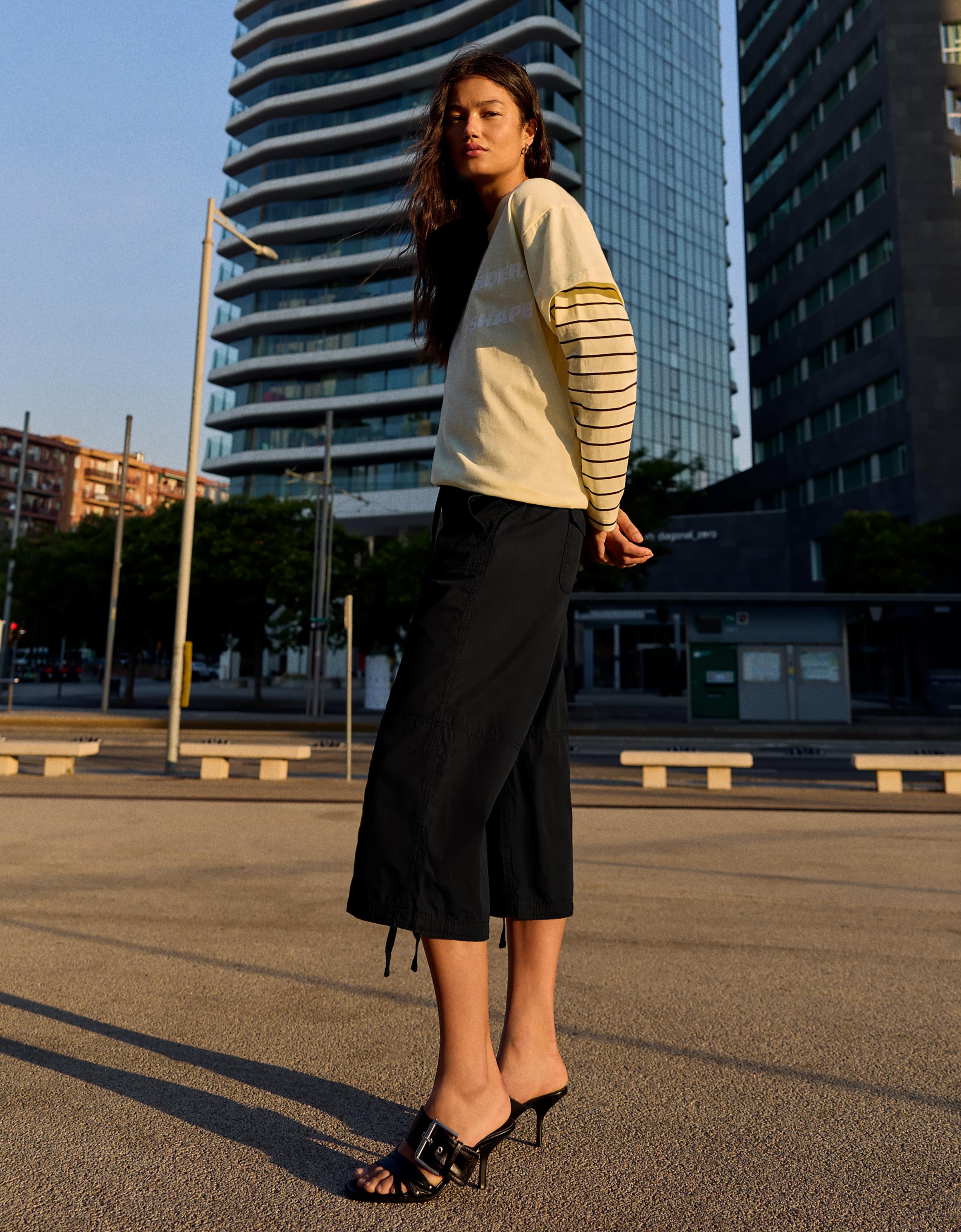 Capris — Black