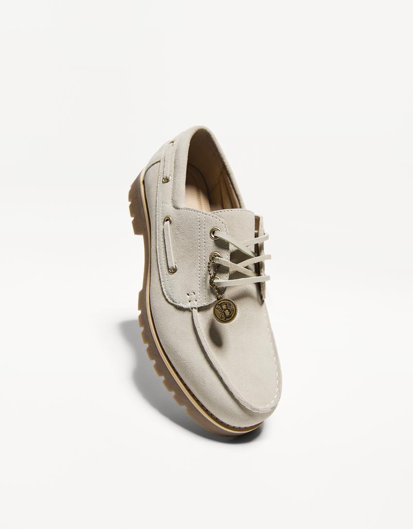 Segelschuhe aus Rauleder mit Schlüsselanhänger-Taupe-2