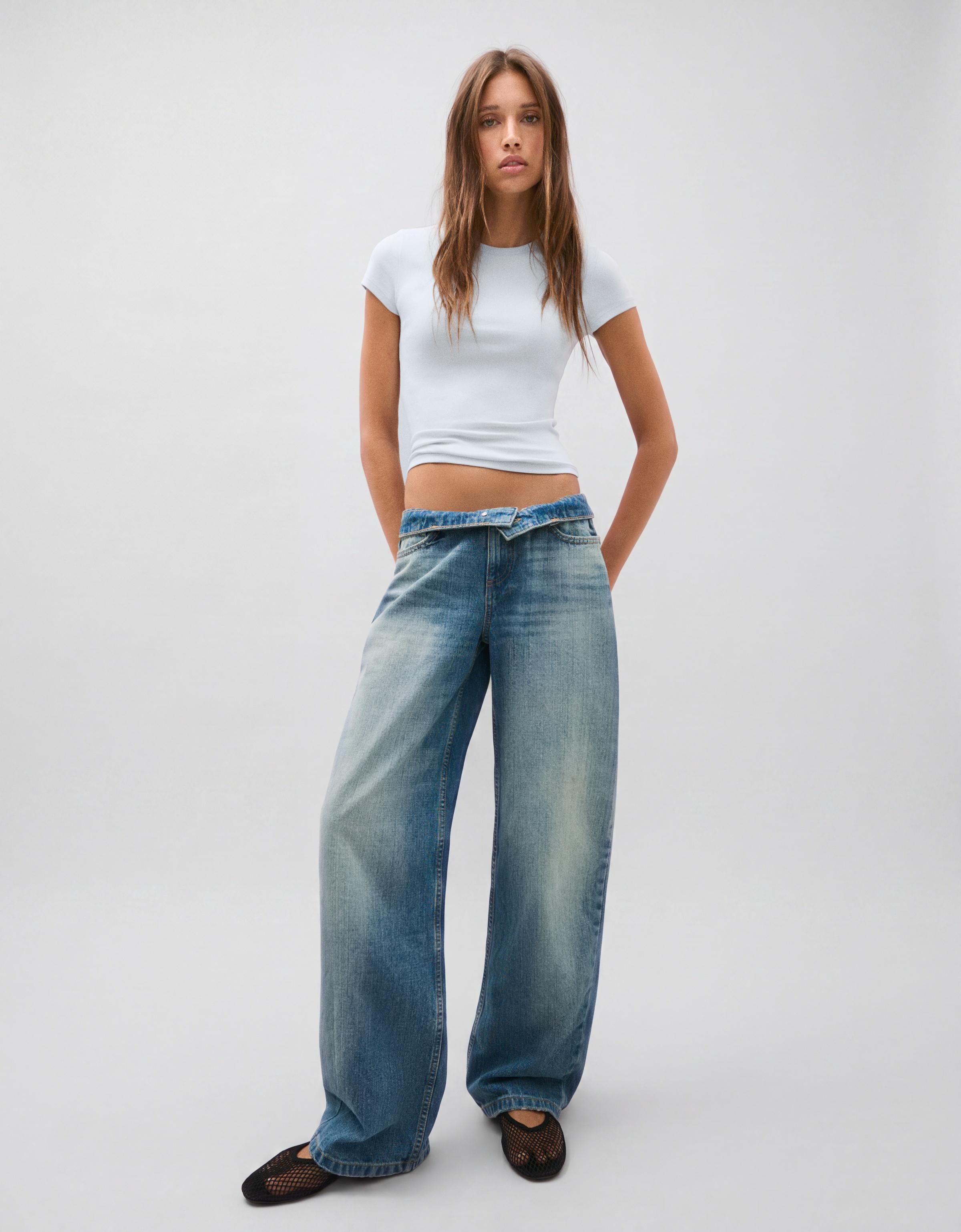 Short sleeve round neck T-shirt — Light blue