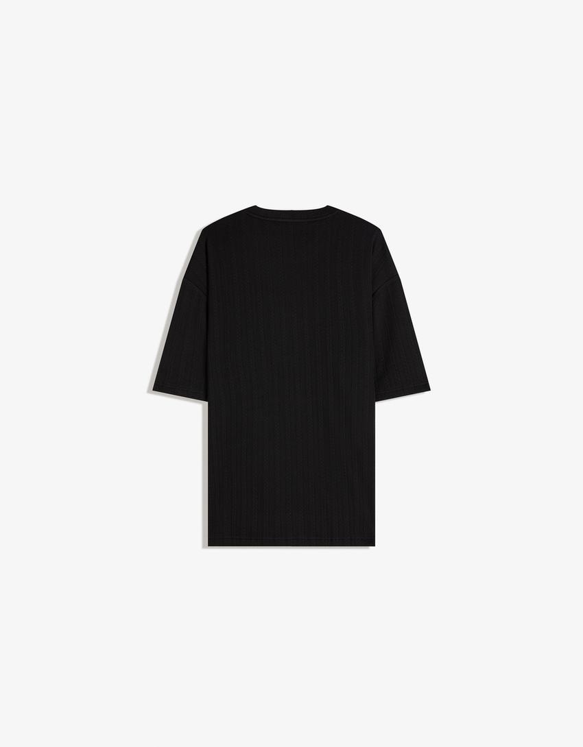Short sleeve textured T-shirt-Black