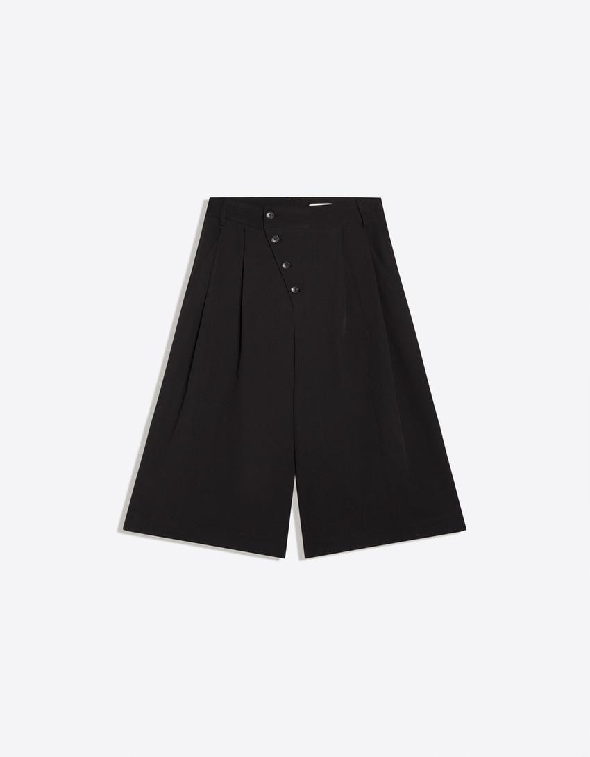 Kruvaze düğmeli culotte pantolon bermuda-Siyah