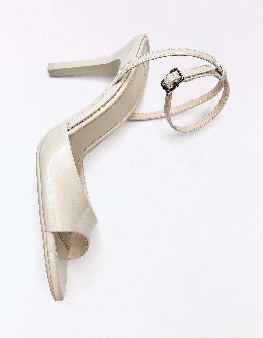 Sandales à talon bride cheville-Écru