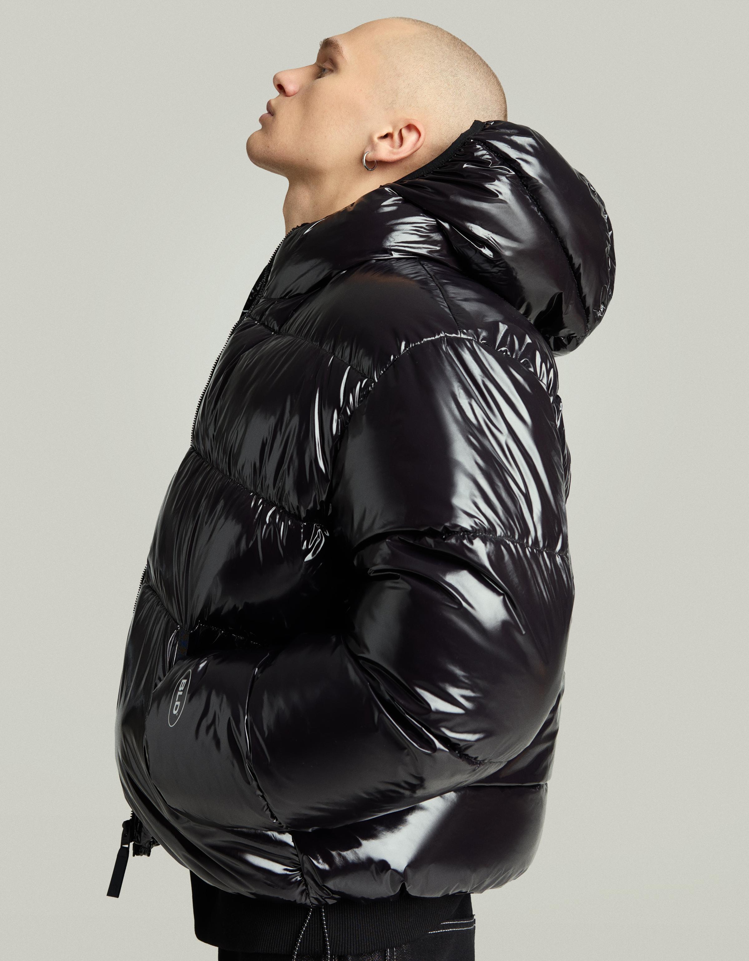 Puffer jacket with hood bershka hotsell