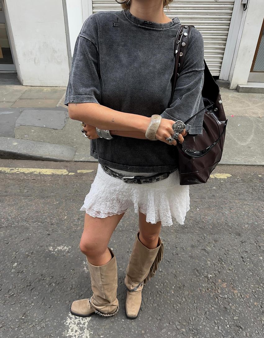 Ruffled blonde lace mini skirt-Off white-2