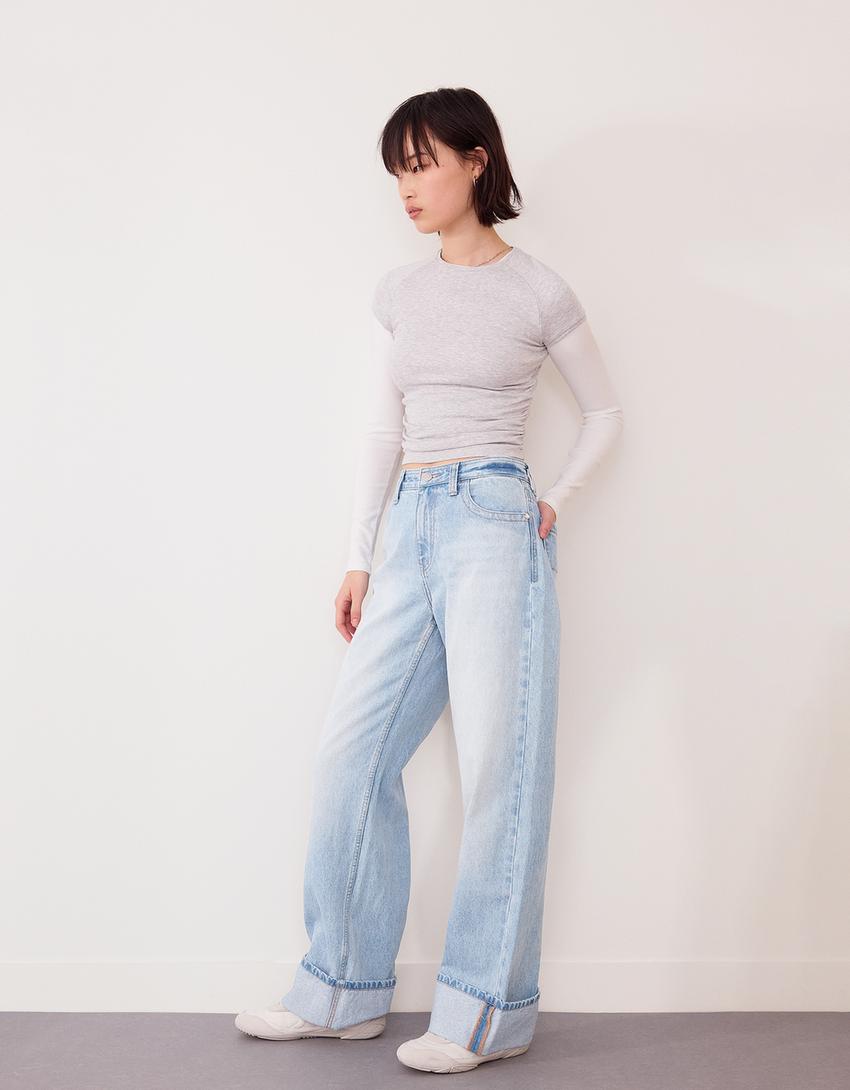 Wide-leg '90s jeans with turn-up hems-Light blue-1