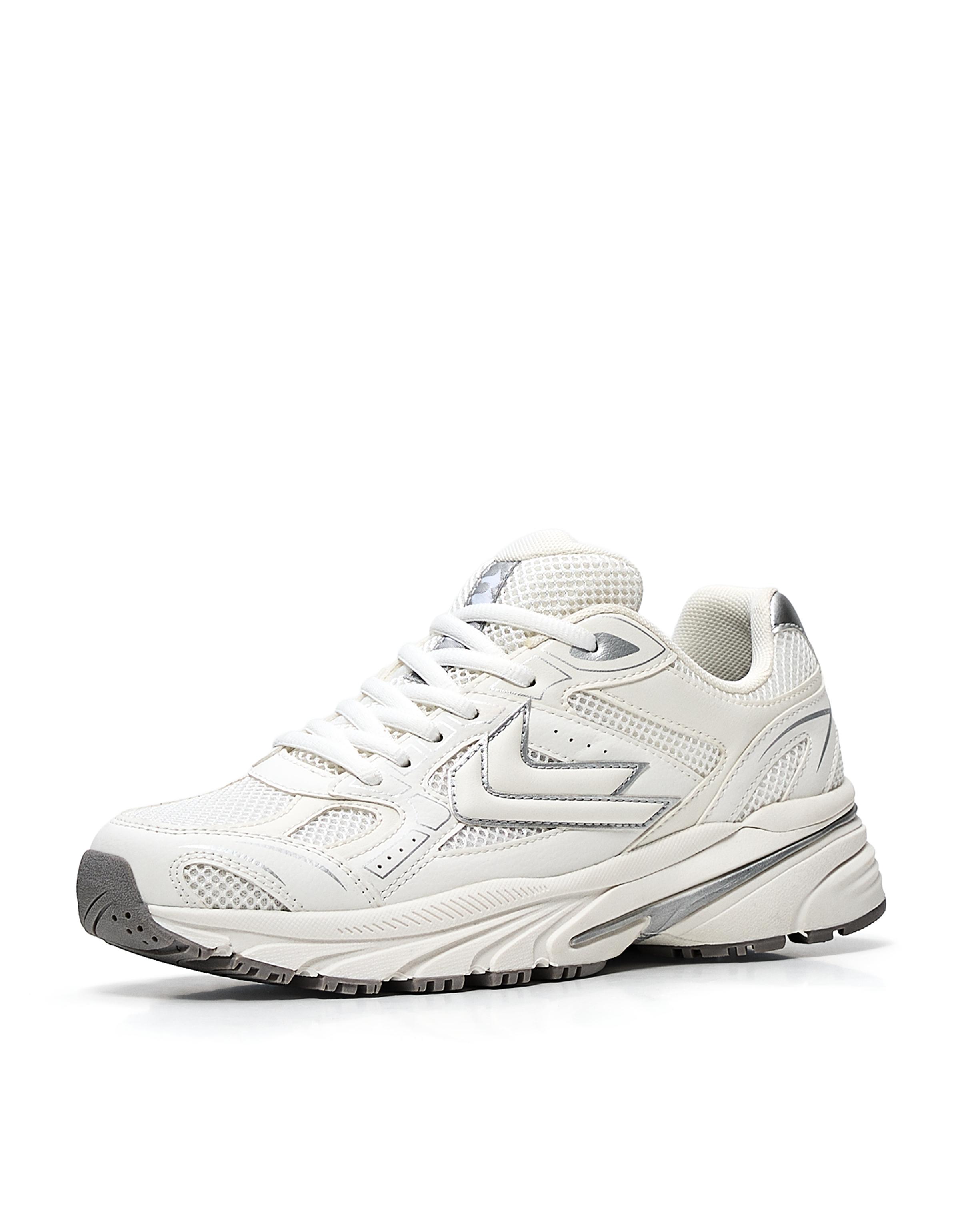 MULTI-PIECE TRAINERS — WHITE