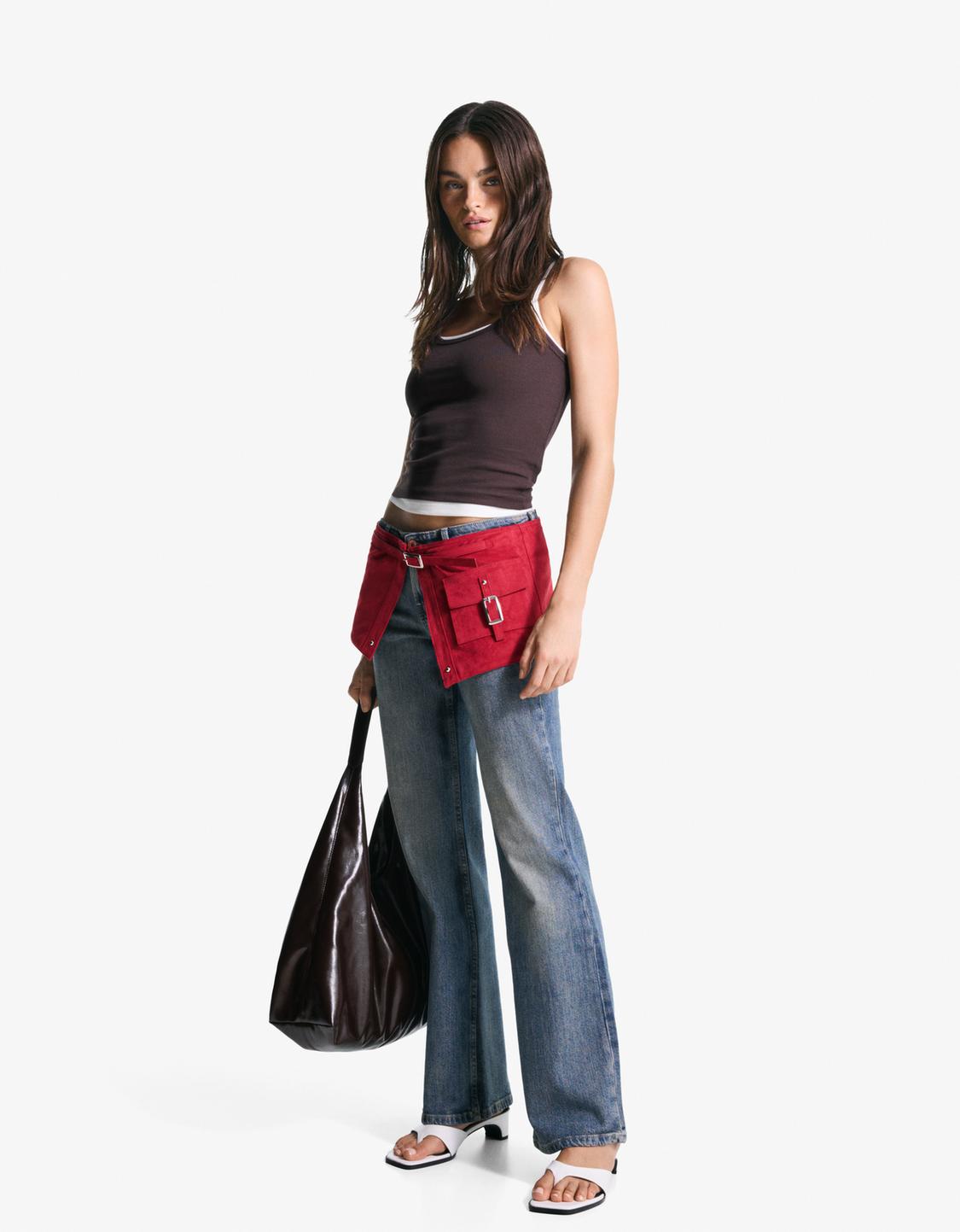 Belted skirt with buckle and pocket