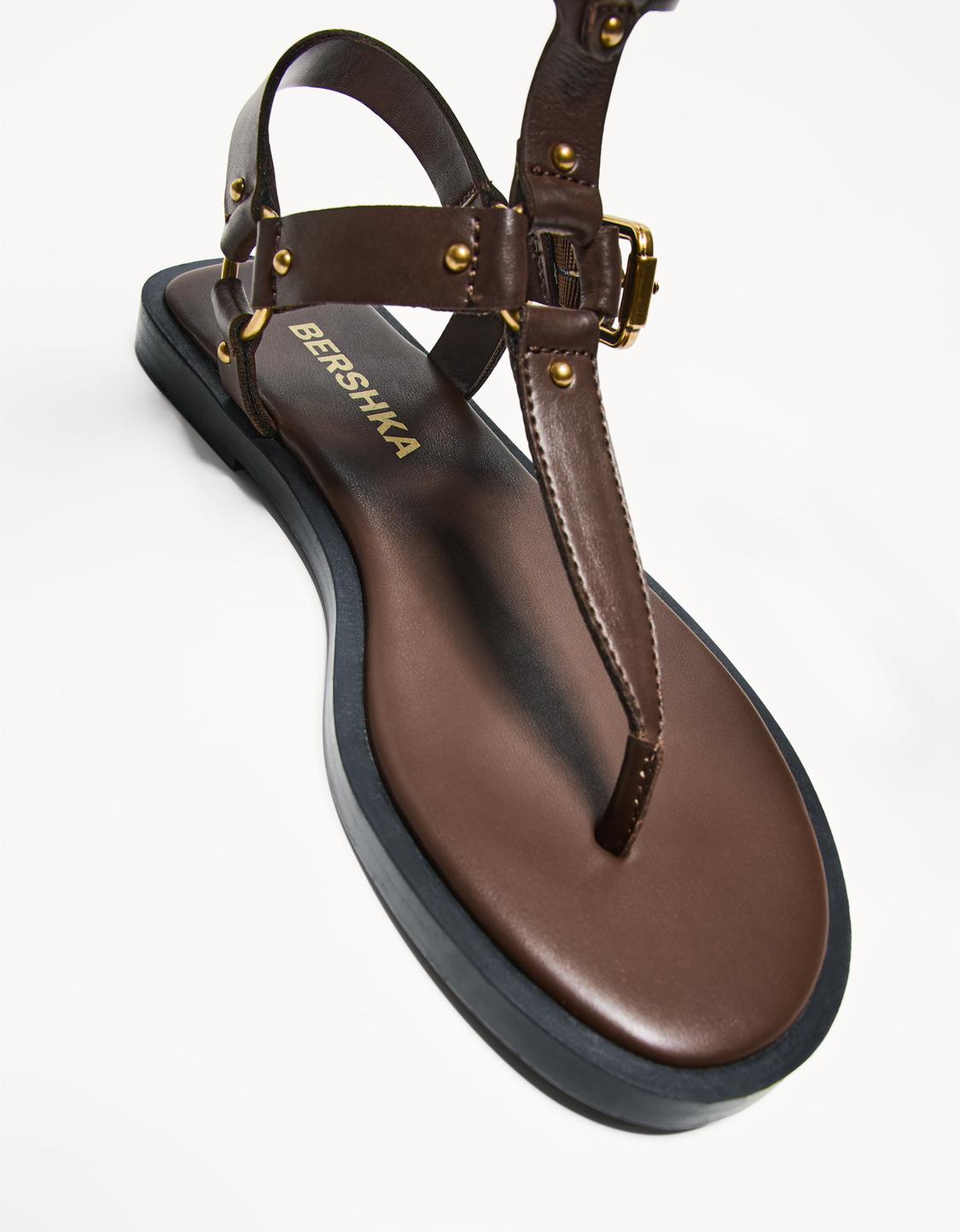 Flat knee-high sandals
