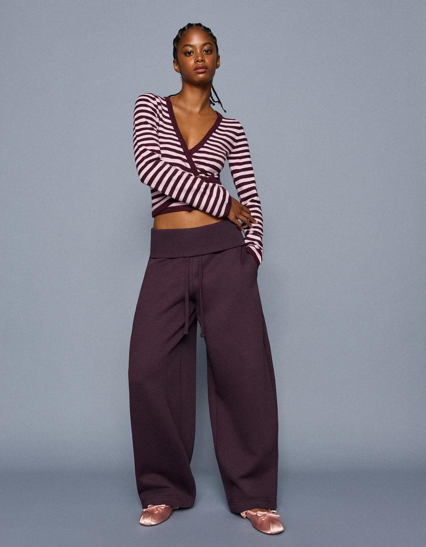 Buckle V-neck sweater-Pink