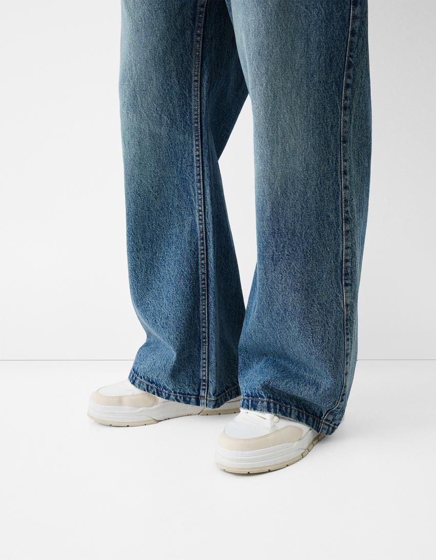 Baggy flare jeans-Washed out blue