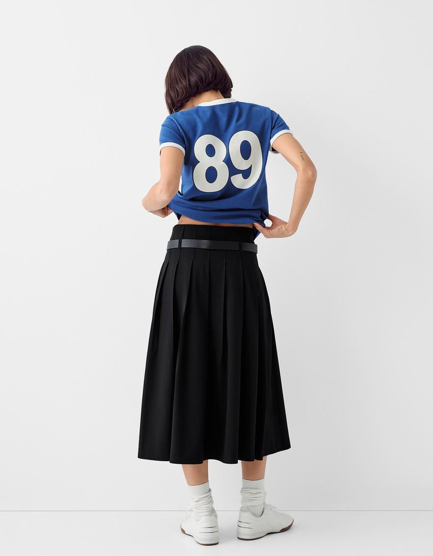 تنورة ميدي بكسرات وقصة محبوكة وحزام-أسود-2