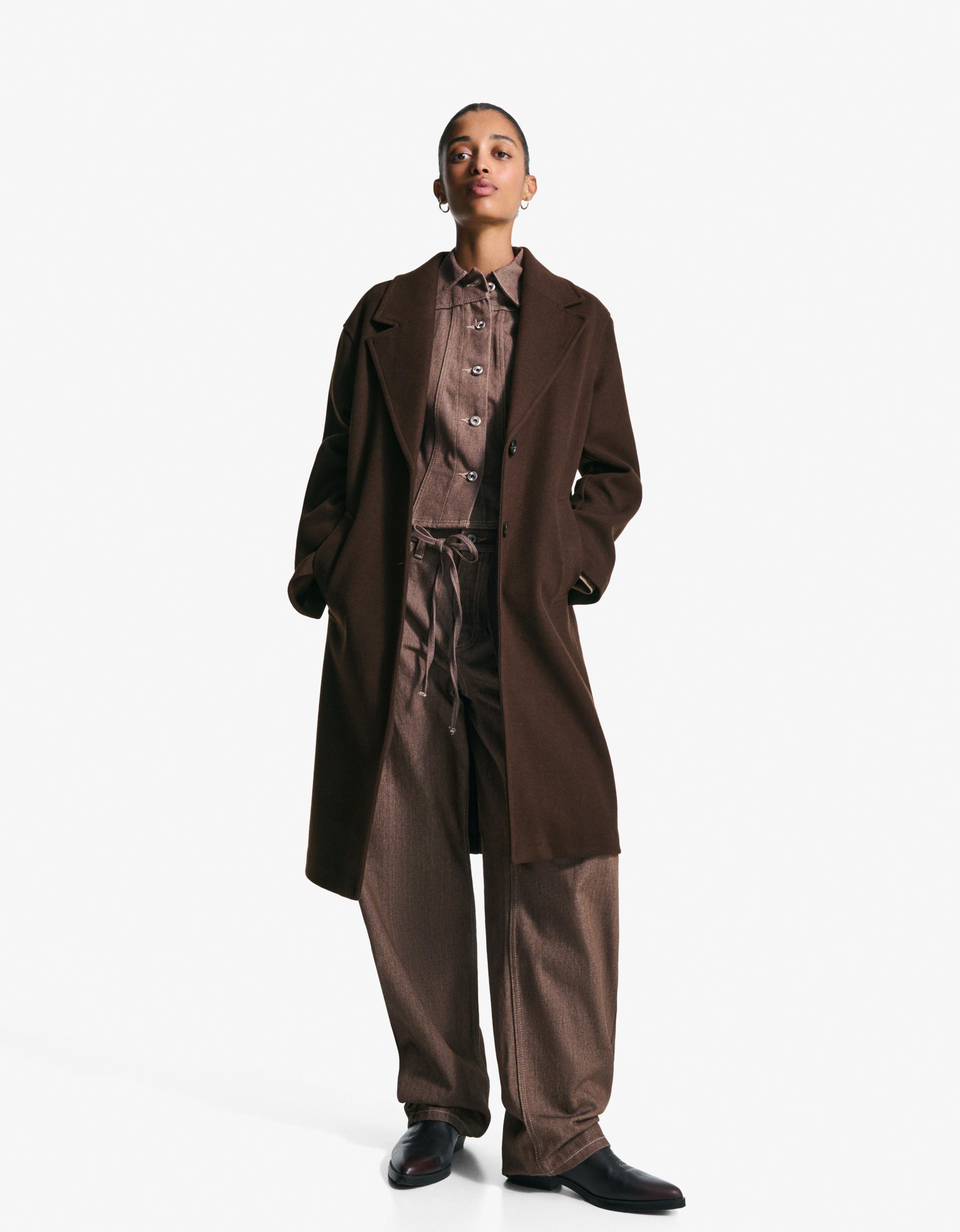 Soft-touch long coat — Brown