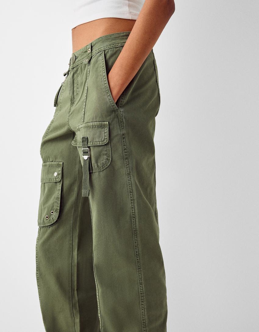 Low-waist cotton cargo pants with strap-Khaki-5