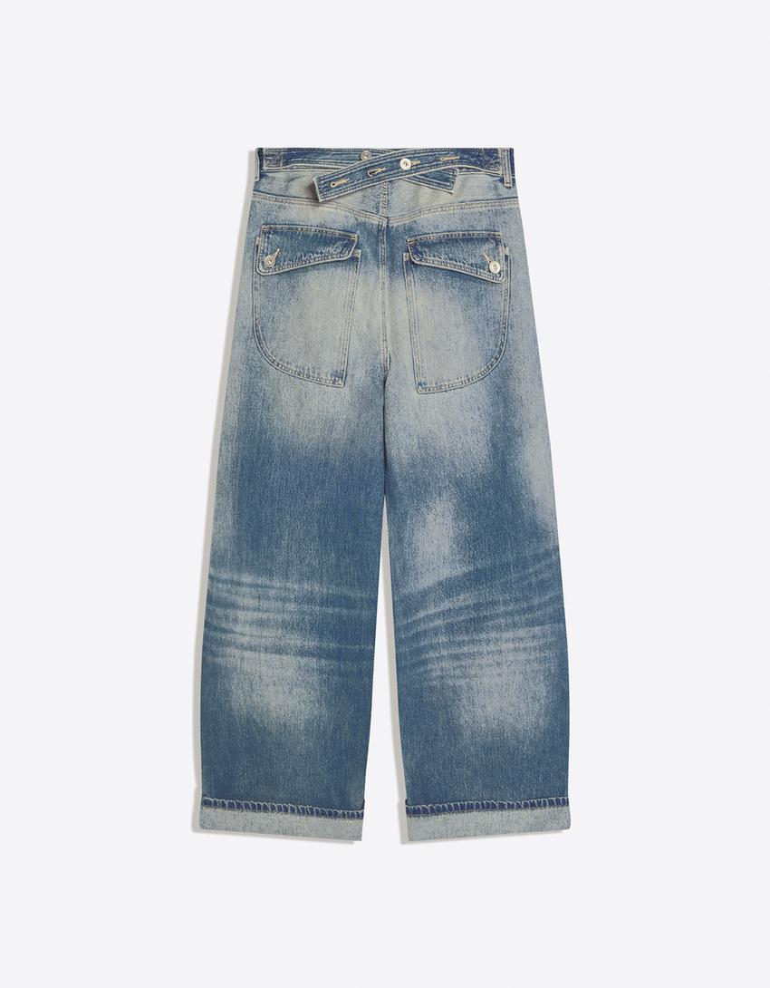 Ripped balloon jeans with back buckle - Women | Bershka