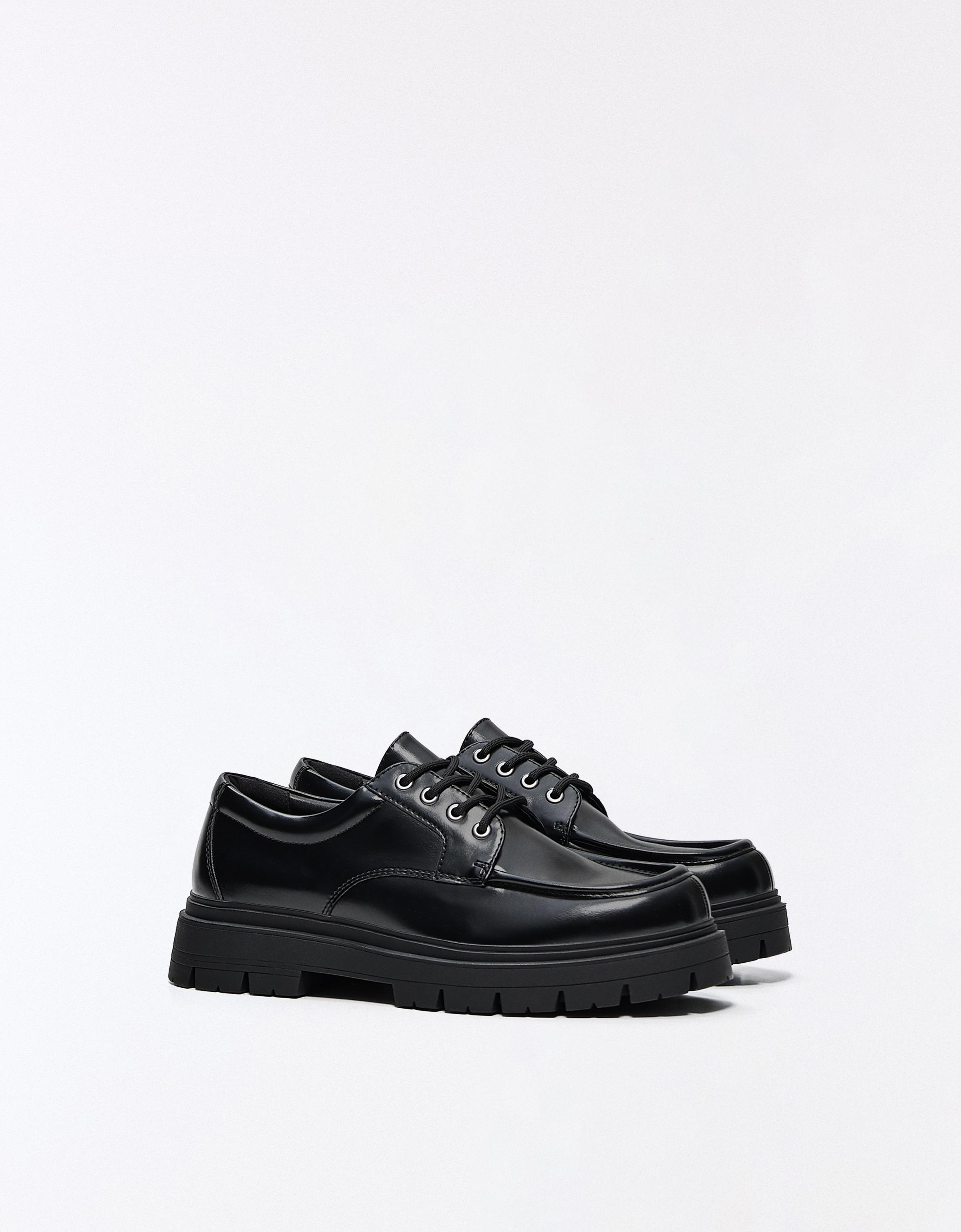 MOC TOE DERBY SHOES — BLACK