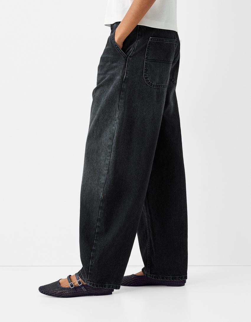 Faded-effect skater fit jeans-Black