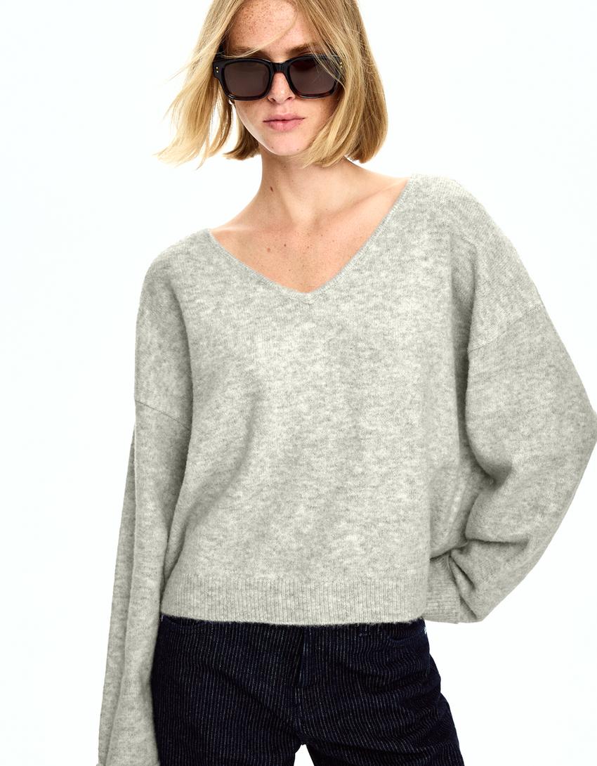 Soft touch V-neck sweater-Grey