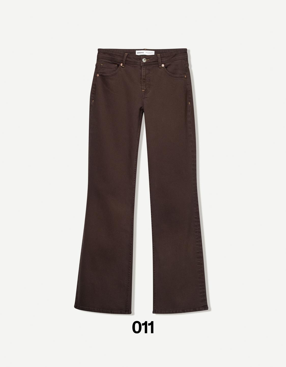 Low waist boot-cut jeans