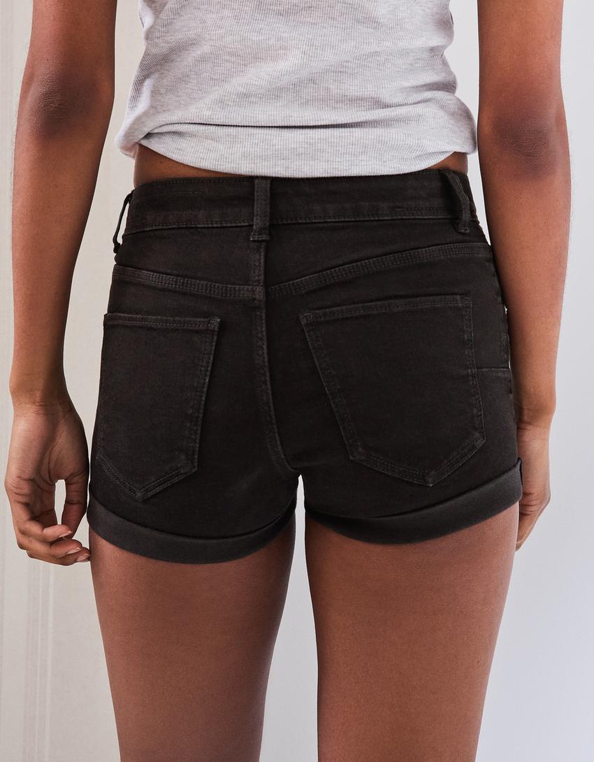 Denim katlanabilir paçalı şort-Siyah