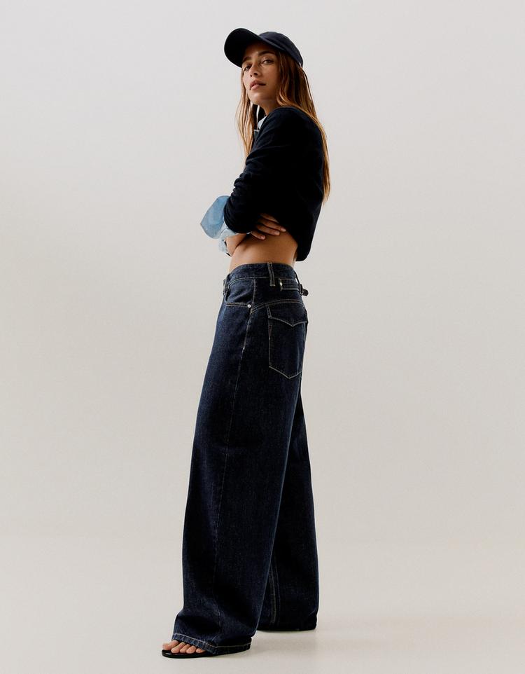 Barrel jeans with back buckle — Navy